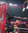 WWE_Monday_Night_Raw_2022_06_20_720p_HDTV_x264-NWCHD_mp4_007281648.jpg