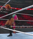 WWE_Monday_Night_Raw_2022_06_20_720p_HDTV_x264-NWCHD_mp4_007310076.jpg