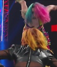 WWE_Monday_Night_Raw_2022_06_20_720p_HDTV_x264-NWCHD_mp4_007331298.jpg
