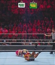 WWE_Monday_Night_Raw_2022_06_20_720p_HDTV_x264-NWCHD_mp4_007332899.jpg