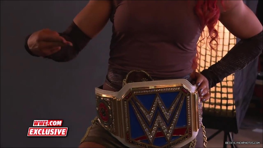 Y2Mate_is_-_Becky_Lynch_is_photographed_as_SmackDown_Women_s_Champion_Sept__132C_2016-mAPhiSWTcLA-720p-1655905971639_mp4_000014700.jpg