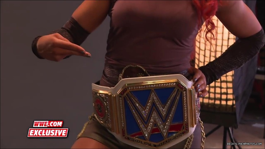 Y2Mate_is_-_Becky_Lynch_is_photographed_as_SmackDown_Women_s_Champion_Sept__132C_2016-mAPhiSWTcLA-720p-1655905971639_mp4_000015100.jpg