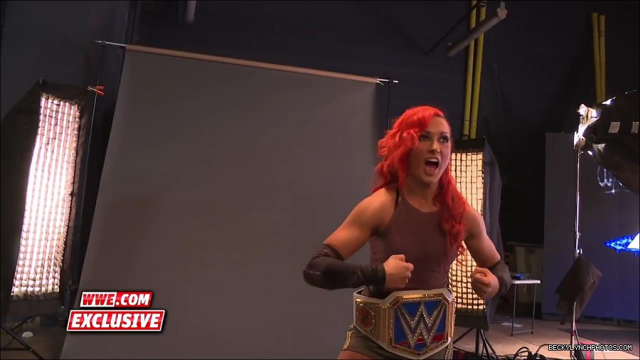 Y2Mate_is_-_Becky_Lynch_is_photographed_as_SmackDown_Women_s_Champion_Sept__132C_2016-mAPhiSWTcLA-720p-1655905971639_mp4_000022300.jpg