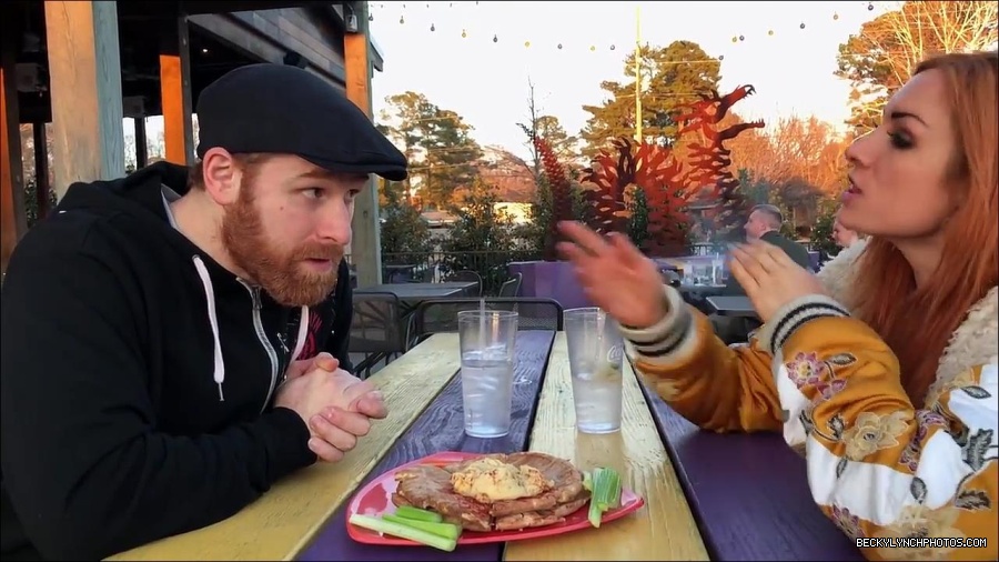 Y2Mate_is_-_Sami_Zayn___Becky_Lynch_debate_WWE_Mixed_Match_Challenge_strategy-lYjodl0RAns-720p-1655991488516_mp4_000015900.jpg