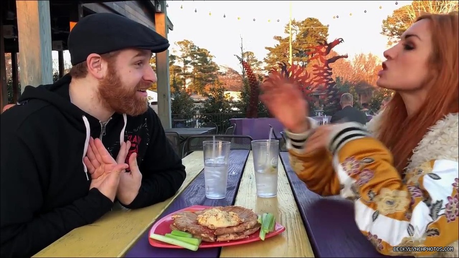Y2Mate_is_-_Sami_Zayn___Becky_Lynch_debate_WWE_Mixed_Match_Challenge_strategy-lYjodl0RAns-720p-1655991488516_mp4_000023500.jpg