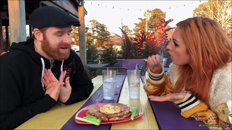 Y2Mate_is_-_Sami_Zayn___Becky_Lynch_debate_WWE_Mixed_Match_Challenge_strategy-lYjodl0RAns-720p-1655991488516_mp4_000025900.jpg