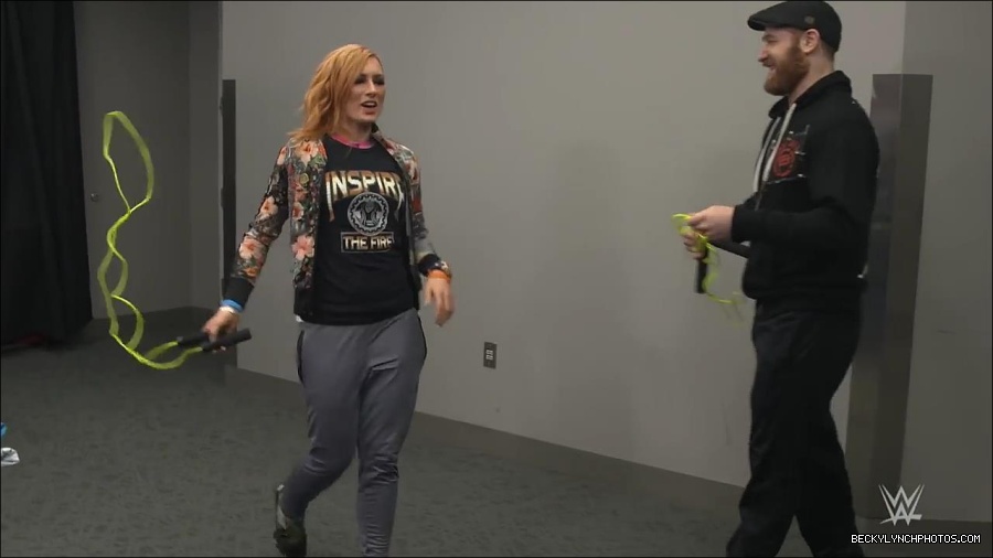 Y2Mate_is_-_Becky_Lynch_celebrates_her_birthday_with_Sami_Zayn_and_their_Mixed_Match_Challenge_charity_UNICEF-JBxP9HuiiLc-720p-1655991830238_mp4_000137400.jpg