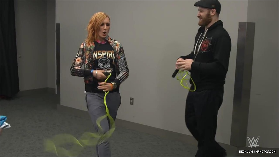 Y2Mate_is_-_Becky_Lynch_celebrates_her_birthday_with_Sami_Zayn_and_their_Mixed_Match_Challenge_charity_UNICEF-JBxP9HuiiLc-720p-1655991830238_mp4_000137800.jpg