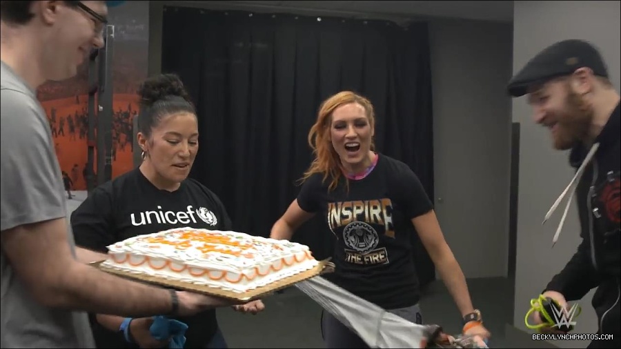 Y2Mate_is_-_Becky_Lynch_celebrates_her_birthday_with_Sami_Zayn_and_their_Mixed_Match_Challenge_charity_UNICEF-JBxP9HuiiLc-720p-1655991830238_mp4_000146600.jpg