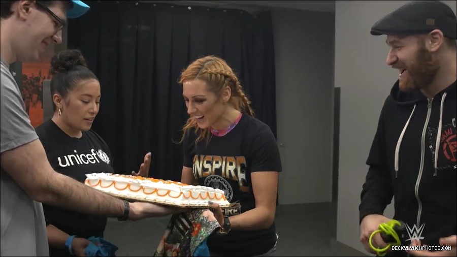 Y2Mate_is_-_Becky_Lynch_celebrates_her_birthday_with_Sami_Zayn_and_their_Mixed_Match_Challenge_charity_UNICEF-JBxP9HuiiLc-720p-1655991830238_mp4_000149800.jpg