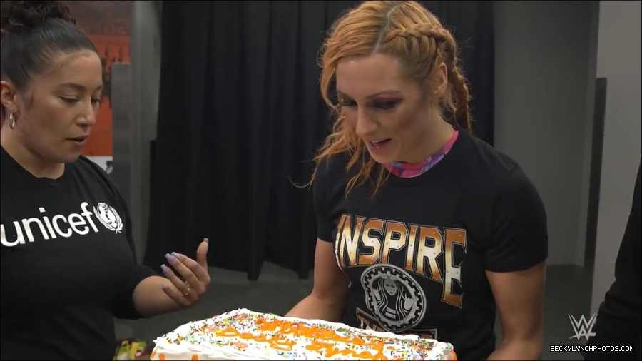 Y2Mate_is_-_Becky_Lynch_celebrates_her_birthday_with_Sami_Zayn_and_their_Mixed_Match_Challenge_charity_UNICEF-JBxP9HuiiLc-720p-1655991830238_mp4_000151800.jpg