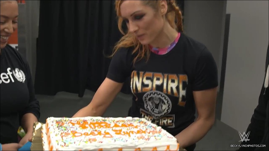Y2Mate_is_-_Becky_Lynch_celebrates_her_birthday_with_Sami_Zayn_and_their_Mixed_Match_Challenge_charity_UNICEF-JBxP9HuiiLc-720p-1655991830238_mp4_000155800.jpg