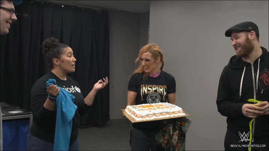 Y2Mate_is_-_Becky_Lynch_celebrates_her_birthday_with_Sami_Zayn_and_their_Mixed_Match_Challenge_charity_UNICEF-JBxP9HuiiLc-720p-1655991830238_mp4_000184200.jpg
