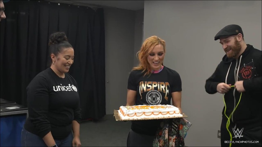 Y2Mate_is_-_Becky_Lynch_celebrates_her_birthday_with_Sami_Zayn_and_their_Mixed_Match_Challenge_charity_UNICEF-JBxP9HuiiLc-720p-1655991830238_mp4_000186200.jpg
