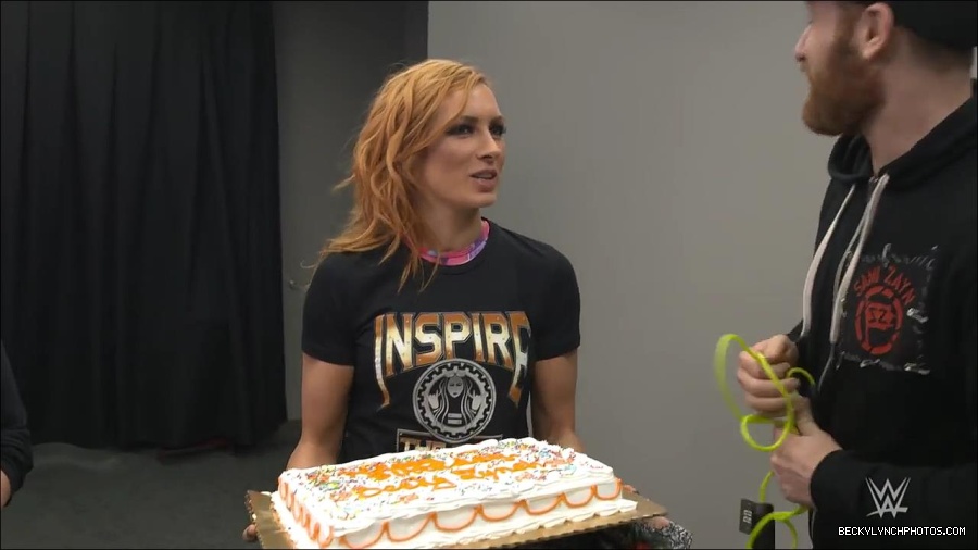 Y2Mate_is_-_Becky_Lynch_celebrates_her_birthday_with_Sami_Zayn_and_their_Mixed_Match_Challenge_charity_UNICEF-JBxP9HuiiLc-720p-1655991830238_mp4_000188600.jpg