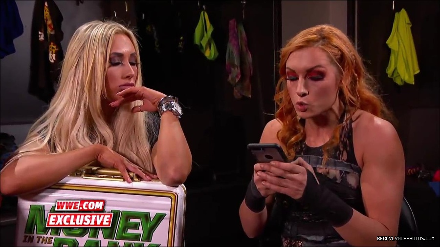 Y2Mate_is_-_Becky_Lynch_challenges_Carmella_to_a_match_next_week_SmackDown_Exclusive2C_Feb__272C_2018-2QbwdYmwHoU-720p-1655993179426_mp4_000068300.jpg