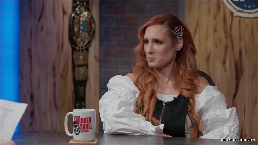 Y2Mate_is_-_Becky_Lynch_names_greatest_WWE_Champion_of_all_time_Steve_Austin27s_Broken_Skull_Sessions_extra-FS-fEVjTvms-720p-1655995233146_mp4_000010533.jpg