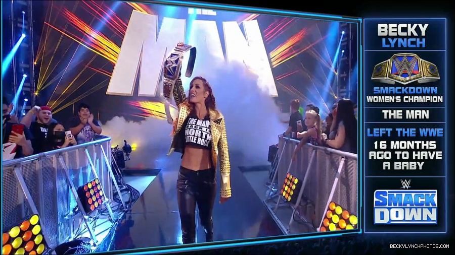 WWE_SmackDown_2021_08_27_720p_WEB_h264-HEEL_mp4_000155905.jpg