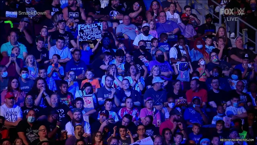 WWE_SmackDown_2021_08_27_720p_WEB_h264-HEEL_mp4_000301768.jpg