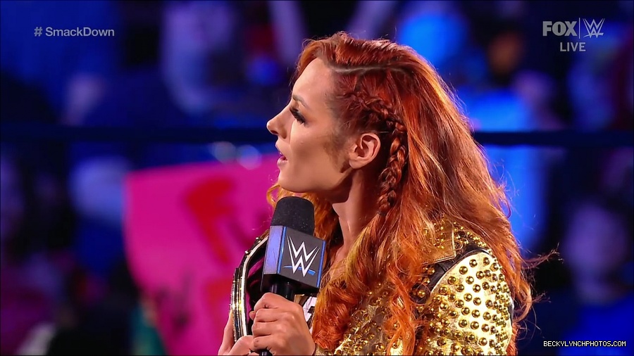 WWE_SmackDown_2021_08_27_720p_WEB_h264-HEEL_mp4_000313763.jpg