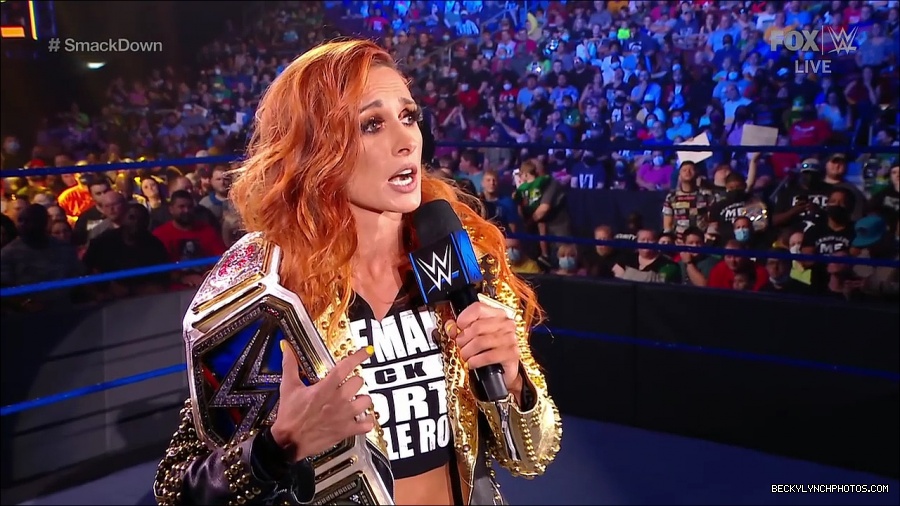 WWE_SmackDown_2021_08_27_720p_WEB_h264-HEEL_mp4_000321688.jpg