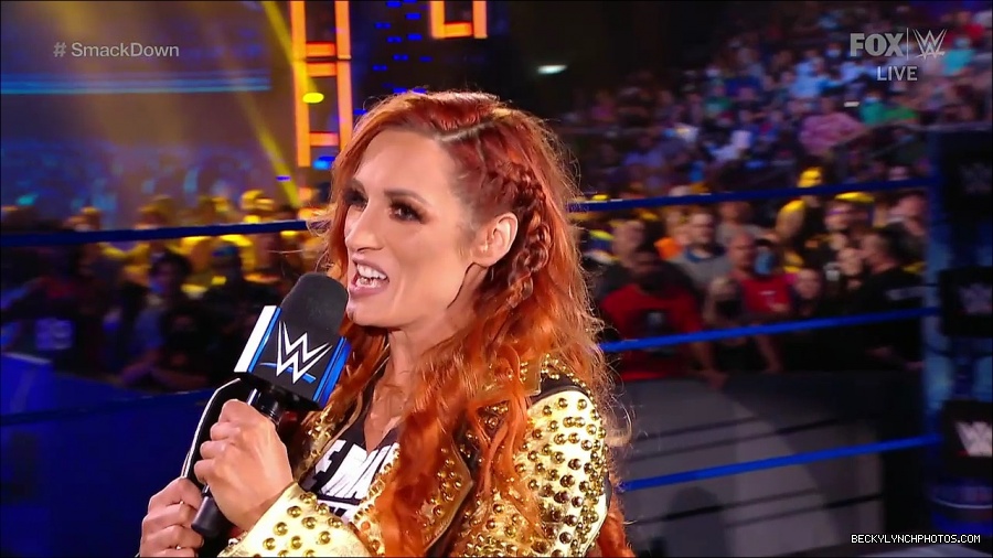 WWE_SmackDown_2021_08_27_720p_WEB_h264-HEEL_mp4_000338855.jpg