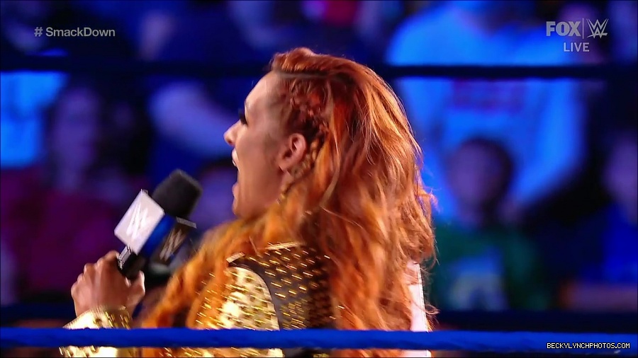 WWE_SmackDown_2021_08_27_720p_WEB_h264-HEEL_mp4_000340256.jpg