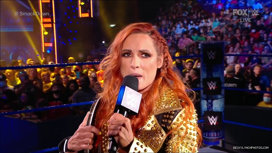 WWE_SmackDown_2021_08_27_720p_WEB_h264-HEEL_mp4_000349098.jpg