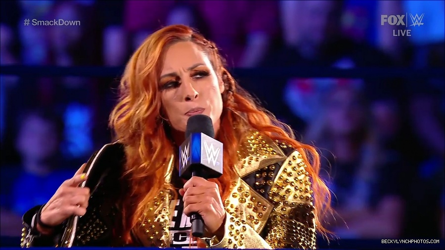 WWE_SmackDown_2021_08_27_720p_WEB_h264-HEEL_mp4_000354821.jpg