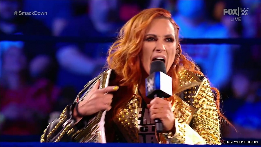 WWE_SmackDown_2021_08_27_720p_WEB_h264-HEEL_mp4_000360977.jpg