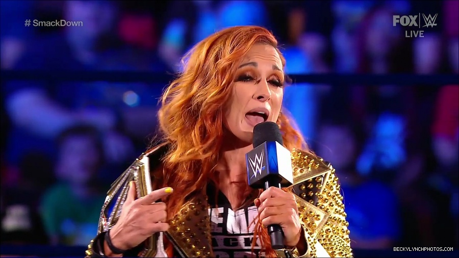 WWE_SmackDown_2021_08_27_720p_WEB_h264-HEEL_mp4_000364063.jpg