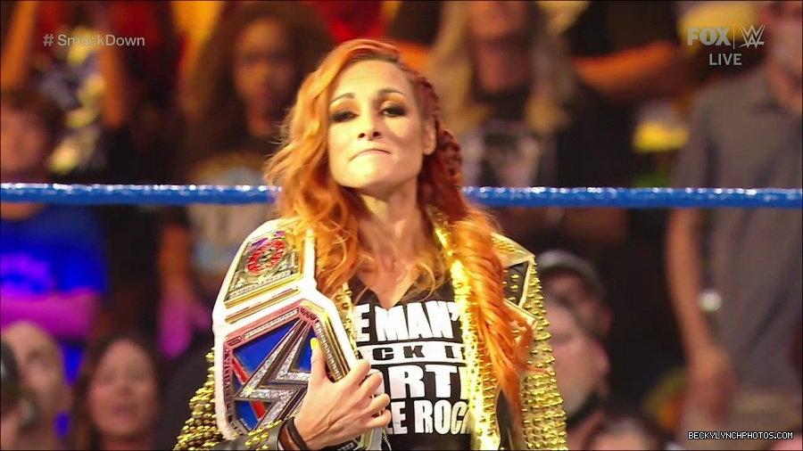WWE_SmackDown_2021_08_27_720p_WEB_h264-HEEL_mp4_000396379.jpg
