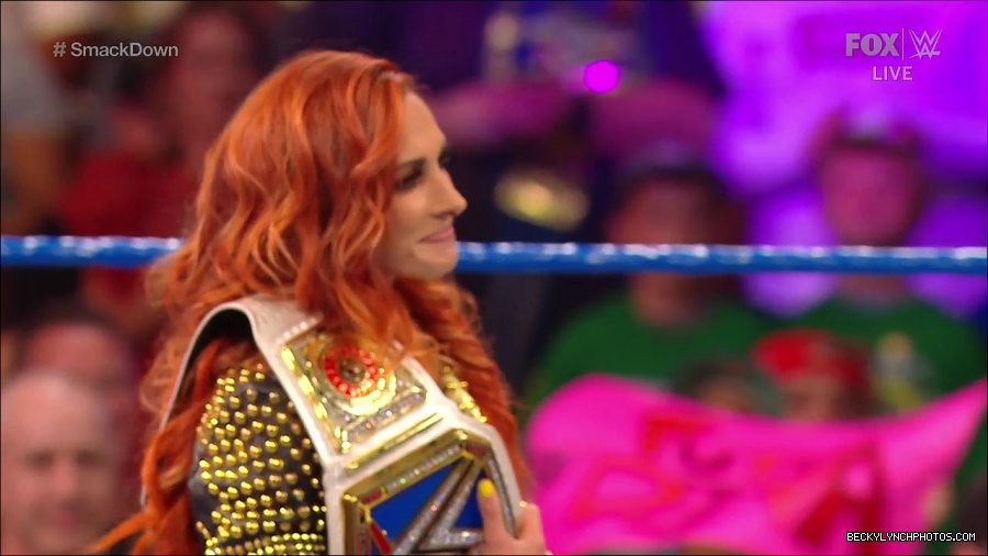 WWE_SmackDown_2021_08_27_720p_WEB_h264-HEEL_mp4_000411194.jpg