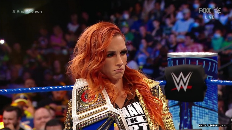 WWE_SmackDown_2021_08_27_720p_WEB_h264-HEEL_mp4_000447947.jpg