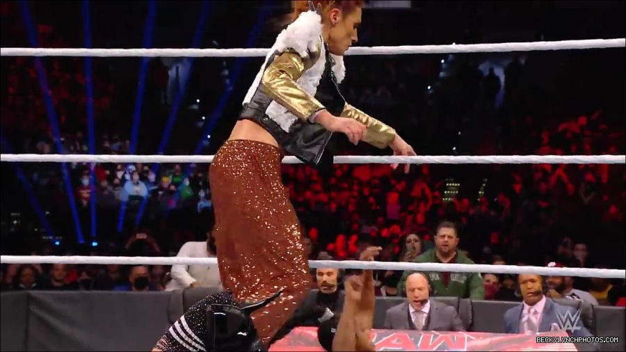 Y2Mate_is_-_Becky_Lynch_and_Doudrop_s_Royal_Rumble_rivalry_WWE27s_The_Build_To_Royal_Rumble_2022-KJrhsGWIayw-720p-1655995845066_mp4_000269533.jpg