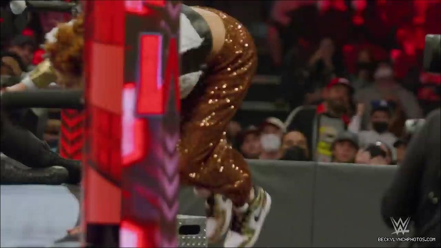 Y2Mate_is_-_Becky_Lynch_and_Doudrop_s_Royal_Rumble_rivalry_WWE27s_The_Build_To_Royal_Rumble_2022-KJrhsGWIayw-720p-1655995845066_mp4_000269933.jpg