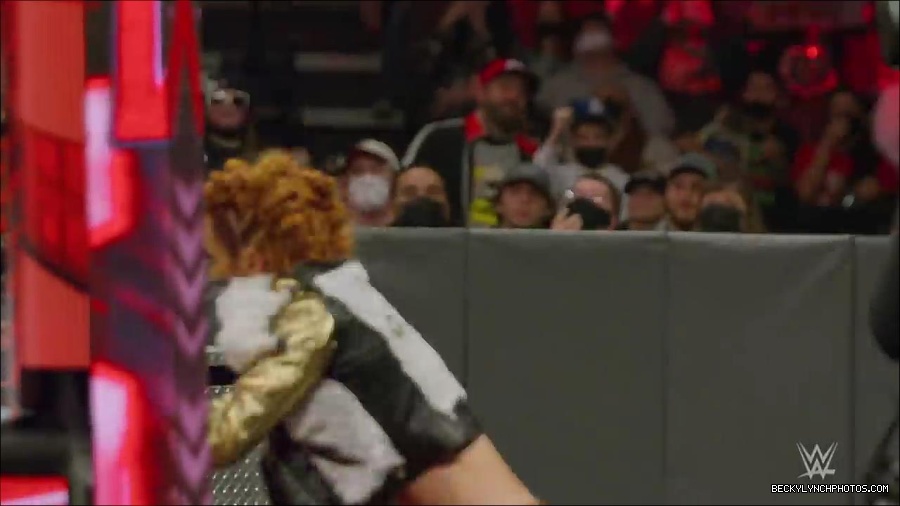 Y2Mate_is_-_Becky_Lynch_and_Doudrop_s_Royal_Rumble_rivalry_WWE27s_The_Build_To_Royal_Rumble_2022-KJrhsGWIayw-720p-1655995845066_mp4_000270333.jpg