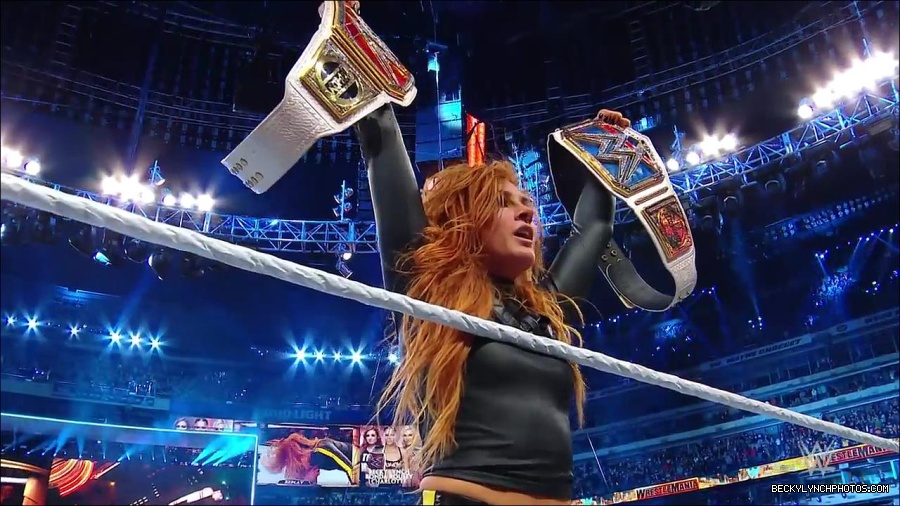 Y2Mate_is_-_WWE_Superstars_reminisce_on_their_favorite_WrestleMania_moments-uQqbBfYUI40-720p-1655997026559_mp4_000084766.jpg