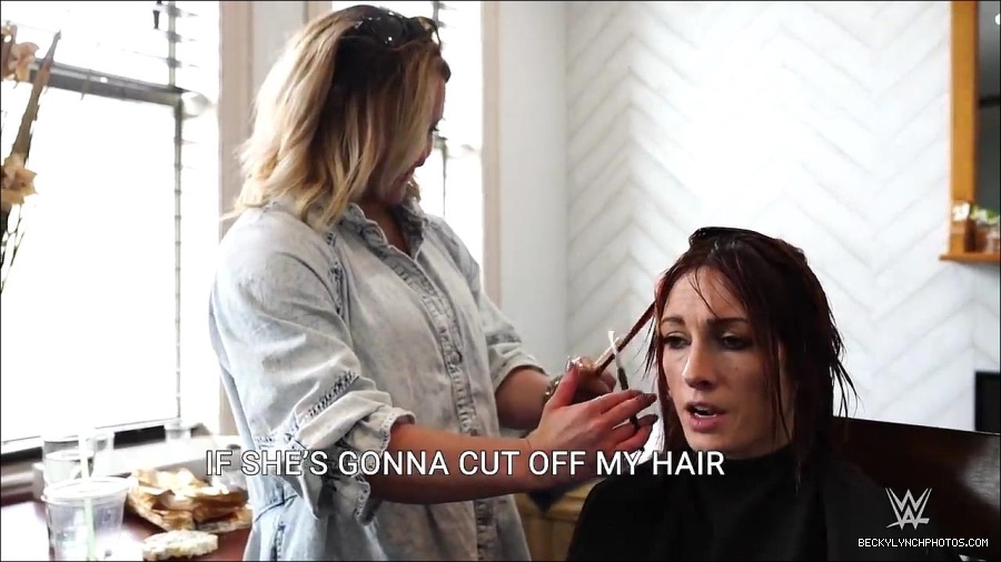 Y2Mate_is_-_Becky_Lynch_reveals_a_new_haircut_ahead_of_WrestleMania_38-n_5lxF-Yd9Y-720p-1655997519877_mp4_000024233.jpg
