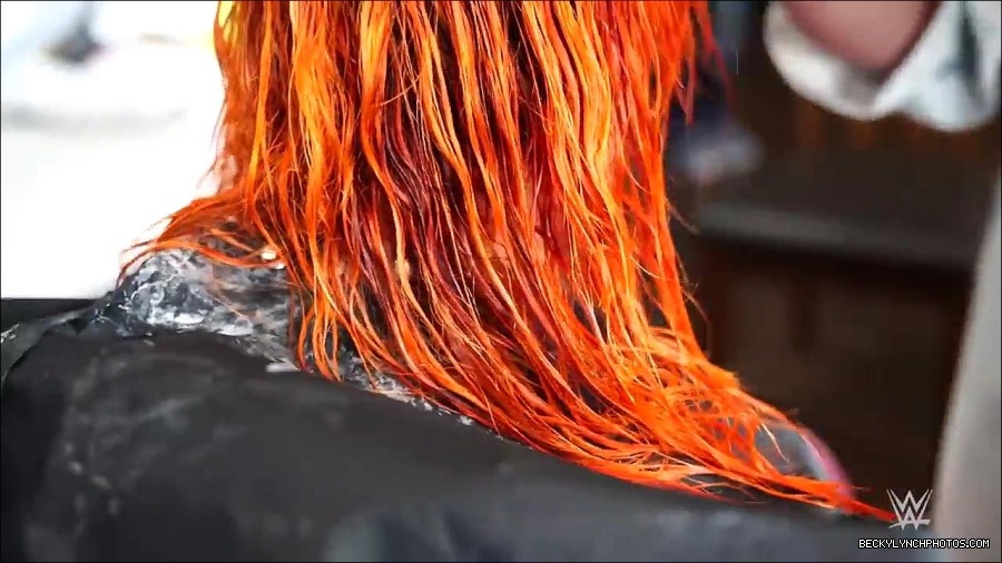 Y2Mate_is_-_Becky_Lynch_reveals_a_new_haircut_ahead_of_WrestleMania_38-n_5lxF-Yd9Y-720p-1655997519877_mp4_000056233.jpg