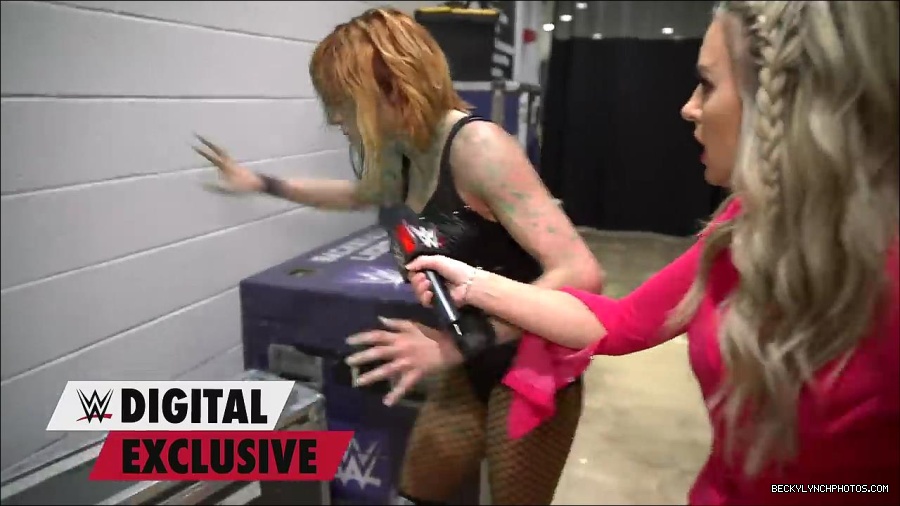 Y2Mate_is_-_Becky_Lynch27s_green_mist_aftermath_Raw_Exclusive2C_May_162C_2022-qxGLMETRT9Y-720p-1655998172701_mp4_000006900.jpg