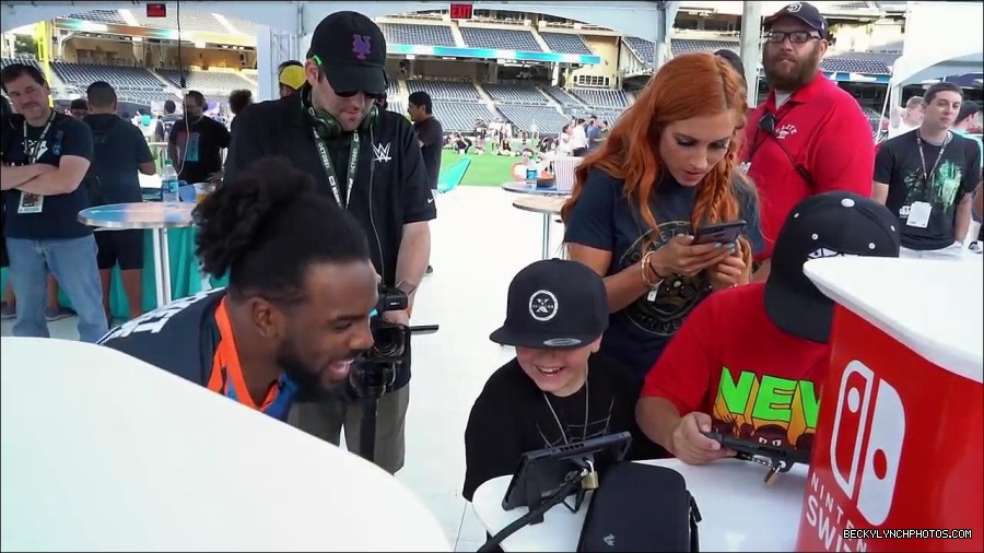 Y2Mate_is_-_BECKY_LYNCH___AUSTIN_CREED_celebrate_ROCKET_LEAGUE_s_3rd_BIRTHDAY21-vQ1lr9tQGxU-720p-1656082980627_mp4_000154200.jpg