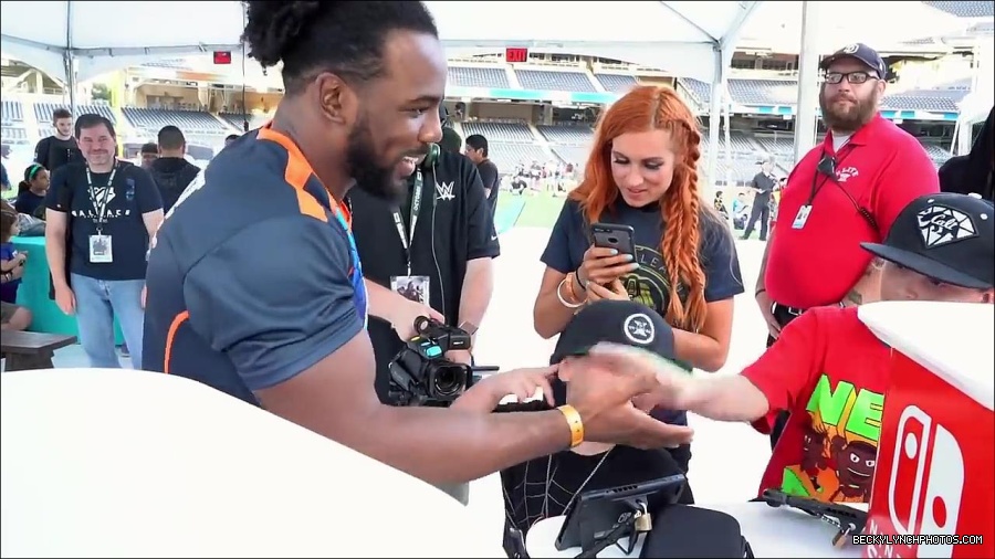 Y2Mate_is_-_BECKY_LYNCH___AUSTIN_CREED_celebrate_ROCKET_LEAGUE_s_3rd_BIRTHDAY21-vQ1lr9tQGxU-720p-1656082980627_mp4_000156600.jpg