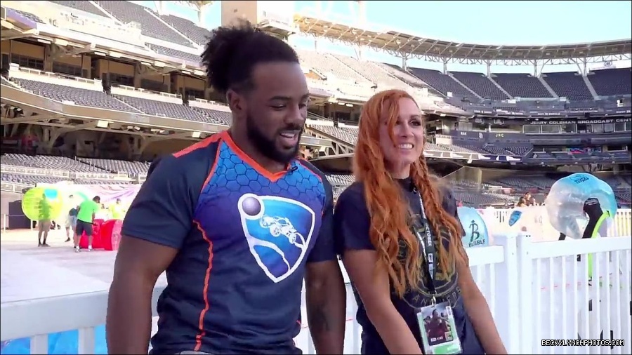 Y2Mate_is_-_BECKY_LYNCH___AUSTIN_CREED_celebrate_ROCKET_LEAGUE_s_3rd_BIRTHDAY21-vQ1lr9tQGxU-720p-1656082980627_mp4_000163400.jpg