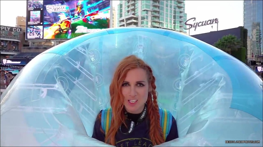 Y2Mate_is_-_BECKY_LYNCH___AUSTIN_CREED_celebrate_ROCKET_LEAGUE_s_3rd_BIRTHDAY21-vQ1lr9tQGxU-720p-1656082980627_mp4_000172400.jpg