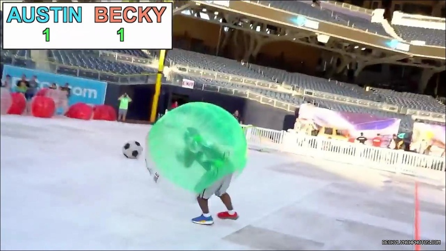 Y2Mate_is_-_BECKY_LYNCH___AUSTIN_CREED_celebrate_ROCKET_LEAGUE_s_3rd_BIRTHDAY21-vQ1lr9tQGxU-720p-1656082980627_mp4_000209600.jpg