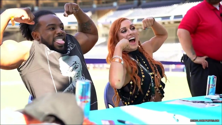Y2Mate_is_-_BECKY_LYNCH___AUSTIN_CREED_celebrate_ROCKET_LEAGUE_s_3rd_BIRTHDAY21-vQ1lr9tQGxU-720p-1656082980627_mp4_000248133.jpg
