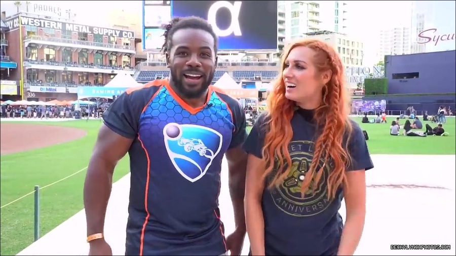 Y2Mate_is_-_BECKY_LYNCH___AUSTIN_CREED_celebrate_ROCKET_LEAGUE_s_3rd_BIRTHDAY21-vQ1lr9tQGxU-720p-1656082980627_mp4_000260466.jpg