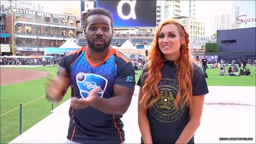Y2Mate_is_-_BECKY_LYNCH___AUSTIN_CREED_celebrate_ROCKET_LEAGUE_s_3rd_BIRTHDAY21-vQ1lr9tQGxU-720p-1656082980627_mp4_000266466.jpg