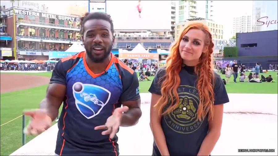 Y2Mate_is_-_BECKY_LYNCH___AUSTIN_CREED_celebrate_ROCKET_LEAGUE_s_3rd_BIRTHDAY21-vQ1lr9tQGxU-720p-1656082980627_mp4_000268866.jpg
